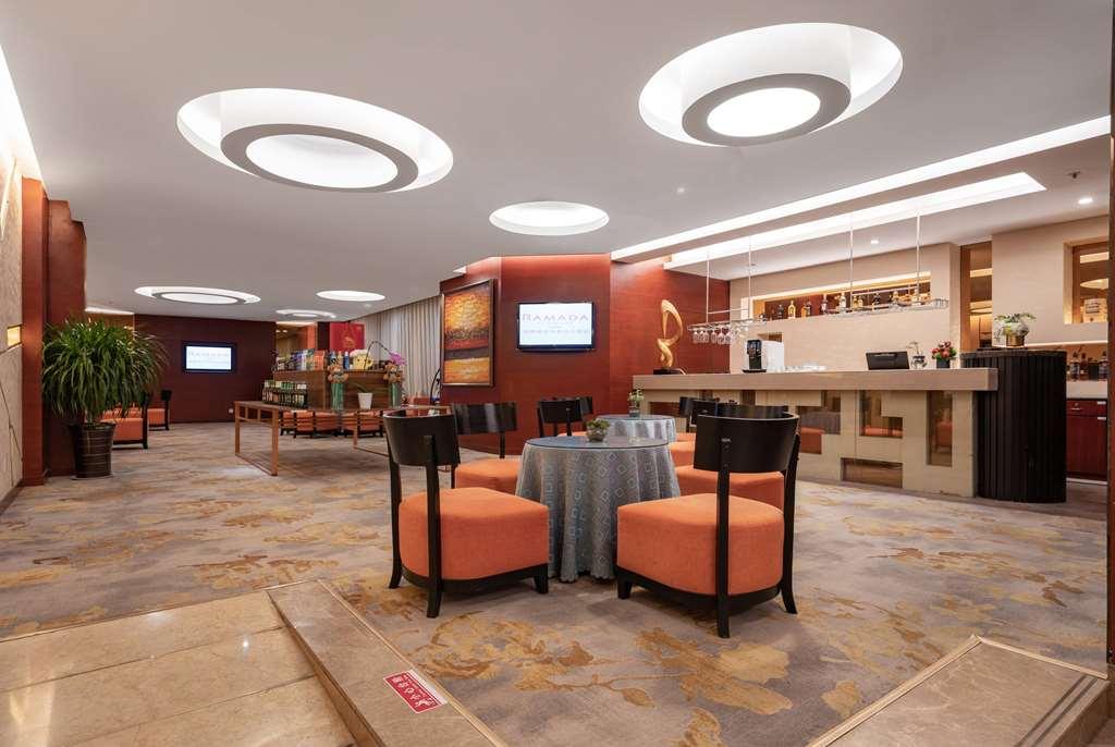 Ramada Zibo Hotel Restaurace fotografie